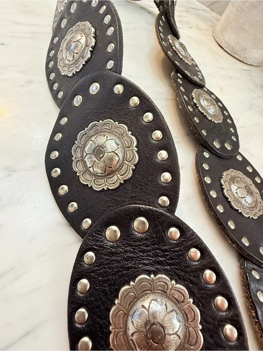 Vintage 90s Fossil Black Leather Concho Belt – Heavy Western Boho – Size Medium